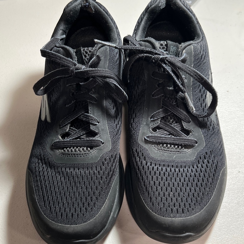 Skechers Men’s Go Walk Idyllic size 9 US